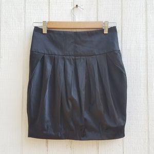 Bebe Black Satin Pleated Mini Skirt Sz Small